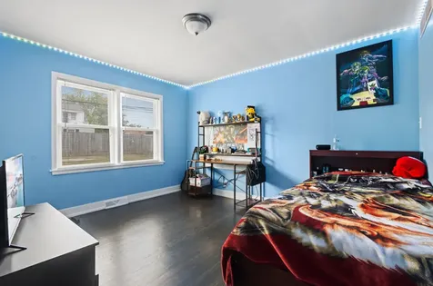 251 West 10th Street Chicago Heights IL 60411