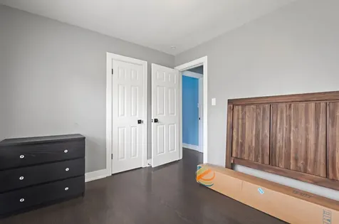 251 West 10th Street Chicago Heights IL 60411