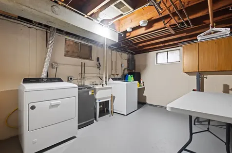 251 West 10th Street Chicago Heights IL 60411