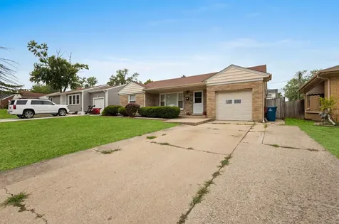 251 West 10th Street Chicago Heights IL 60411