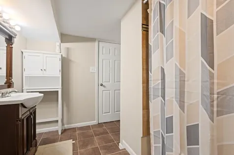 251 West 10th Street Chicago Heights IL 60411