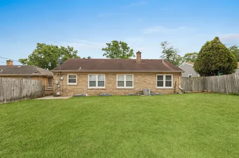 251 West 10th Street Chicago Heights IL 60411