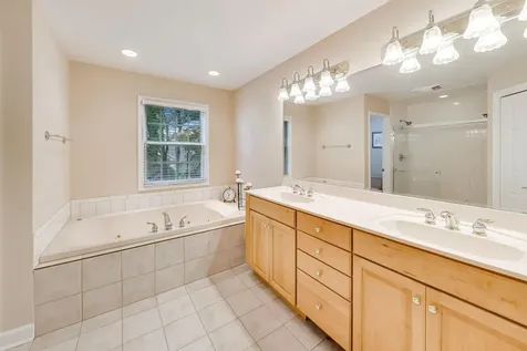 411 Periwinkle Way Prospect Heights IL 60070