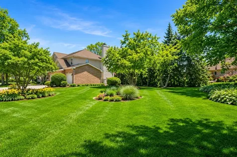 411 Periwinkle Way Prospect Heights IL 60070
