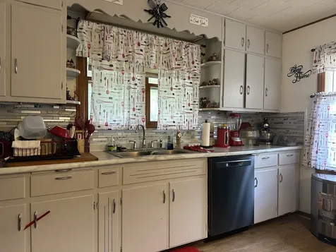 473 South Nelson Avenue Kankakee IL 60901