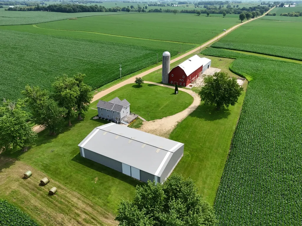 312 East Buckeye Road Dakota IL 61018