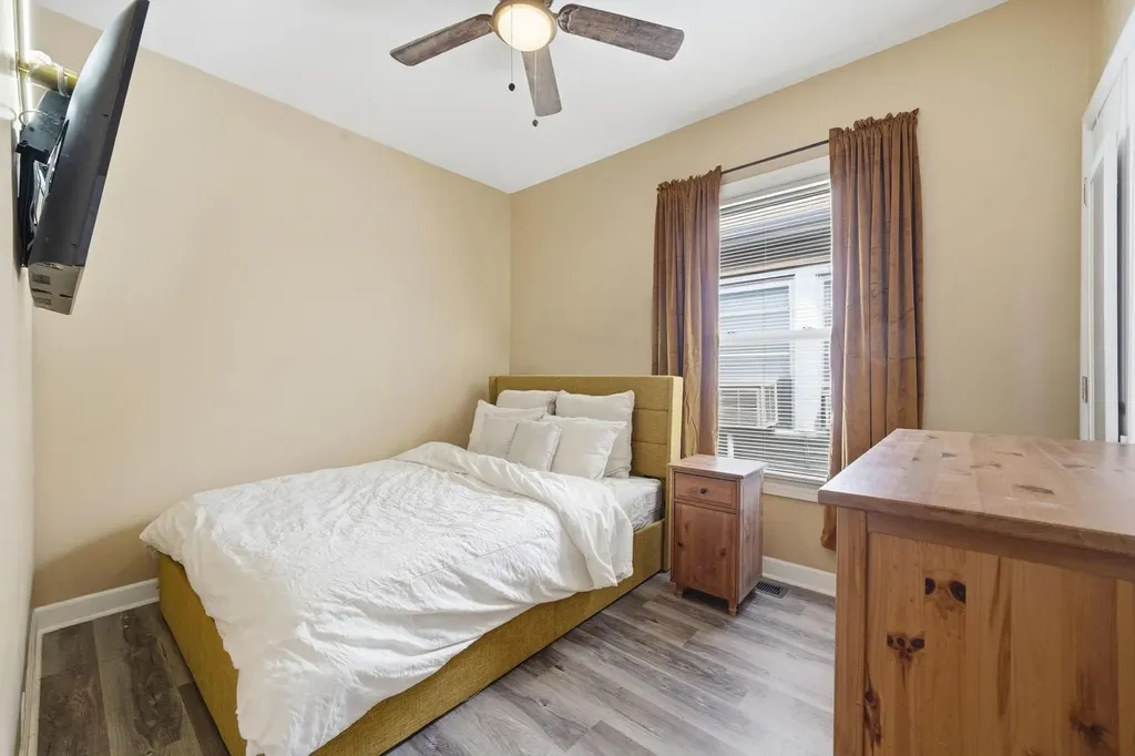 10747 South Forest Avenue Chicago IL 60628