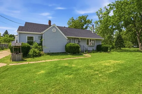 2017 Colona Road East Moline IL 61244
