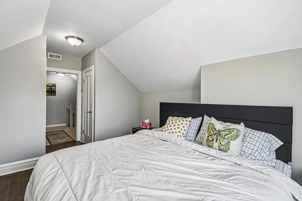 3506 North Narragansett Avenue Chicago IL 60634