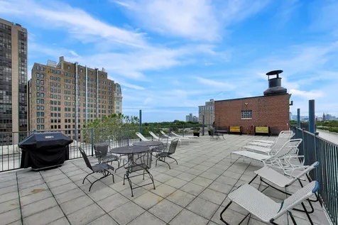 2300 North Commonwealth Avenue Chicago IL 60614