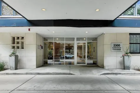 2300 North Commonwealth Avenue Chicago IL 60614