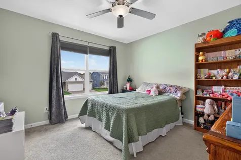 22 West Bluebell Avenue Cortland IL 60112