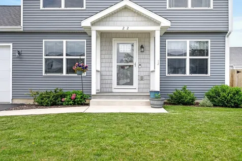 22 West Bluebell Avenue Cortland IL 60112