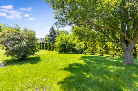 1521 Pebblewood Drive Sycamore IL 60178