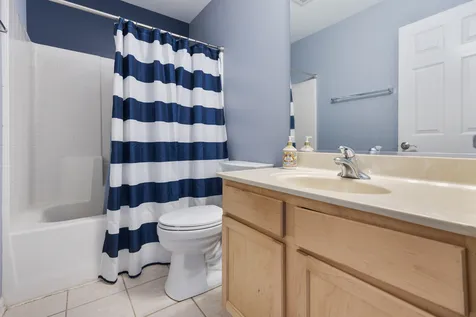 460 Vaughn Circle Aurora IL 60502