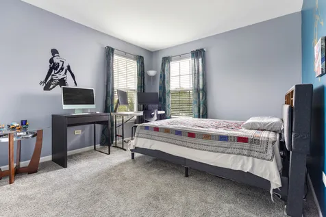 460 Vaughn Circle Aurora IL 60502