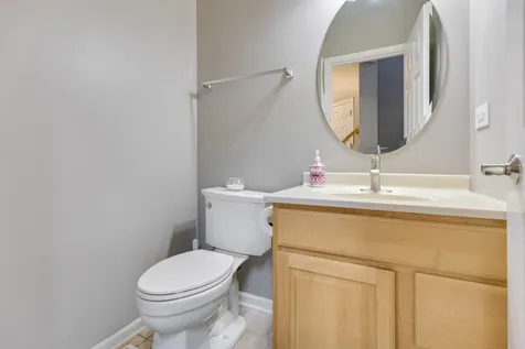 460 Vaughn Circle Aurora IL 60502