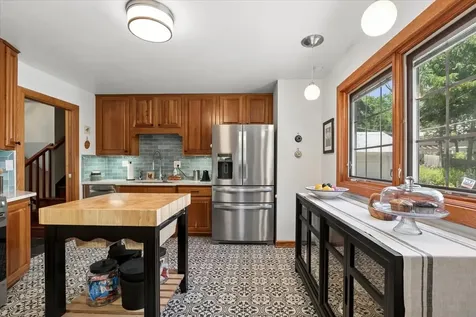 411 Drake Street Libertyville IL 60048