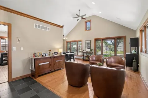 411 Drake Street Libertyville IL 60048