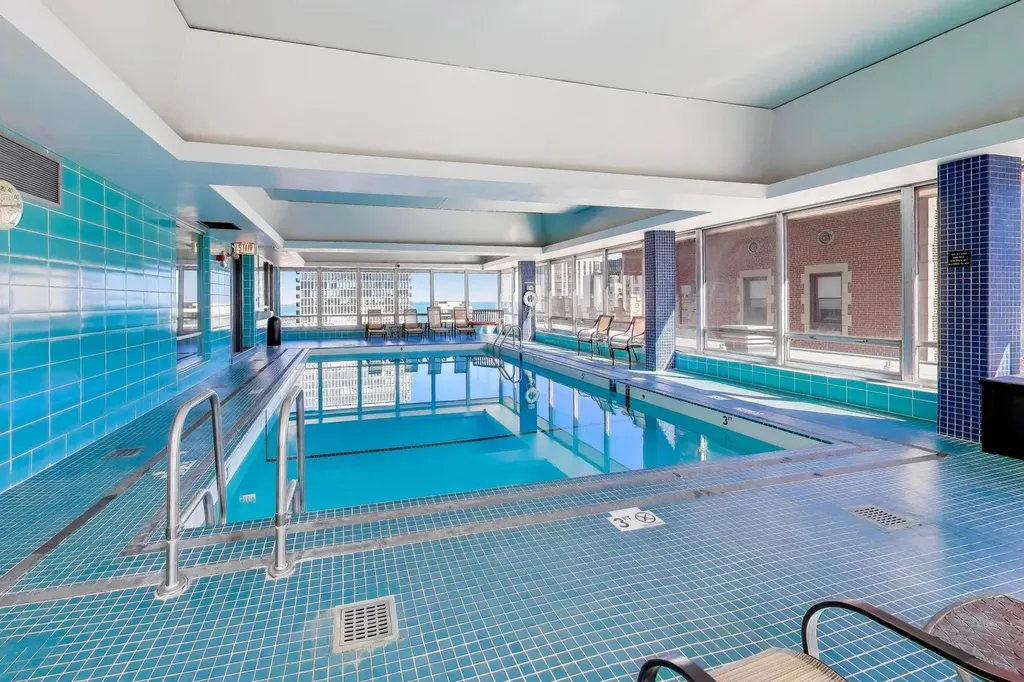201 East Chestnut Street Chicago IL 60611