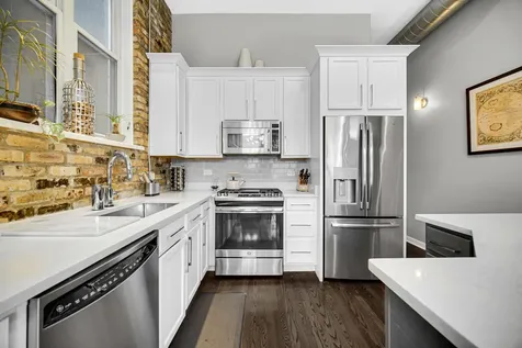 1454 West Fullerton Avenue Chicago IL 60614