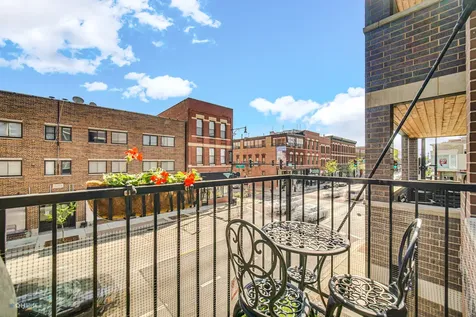 1454 West Fullerton Avenue Chicago IL 60614