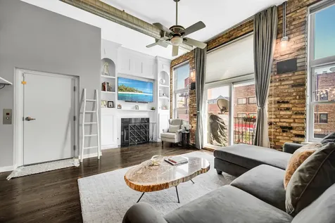 1454 West Fullerton Avenue Chicago IL 60614