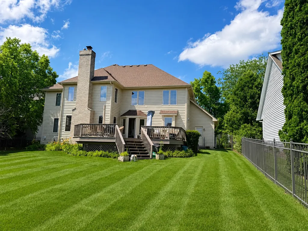 512 Gateshead Drive Naperville IL 60565