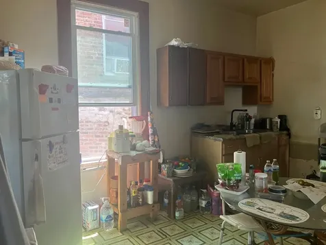 2857 South Tripp Avenue Chicago IL 60623