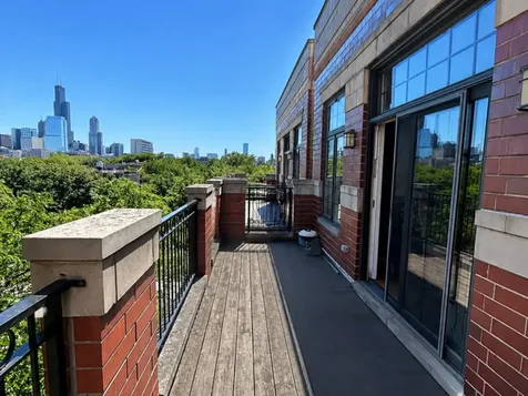 1137 West Taylor Street Chicago IL 60607
