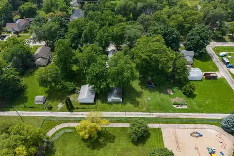 314 North 2nd Avenue Chenoa IL 61726