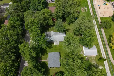 314 North 2nd Avenue Chenoa IL 61726