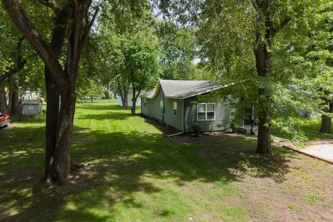 314 North 2nd Avenue Chenoa IL 61726