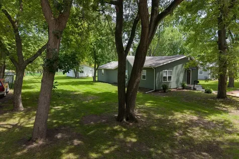 314 North 2nd Avenue Chenoa IL 61726