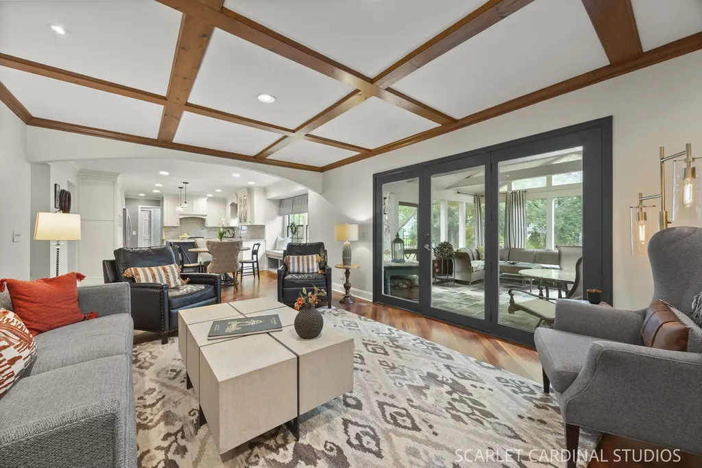 85 Claremont Drive Naperville IL 60540