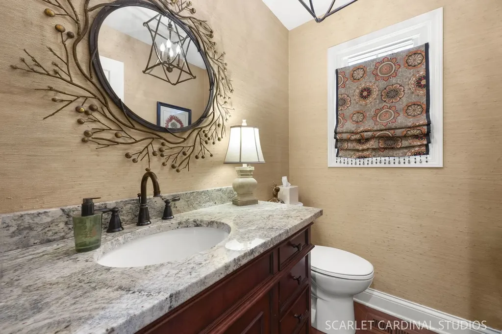 85 Claremont Drive Naperville IL 60540