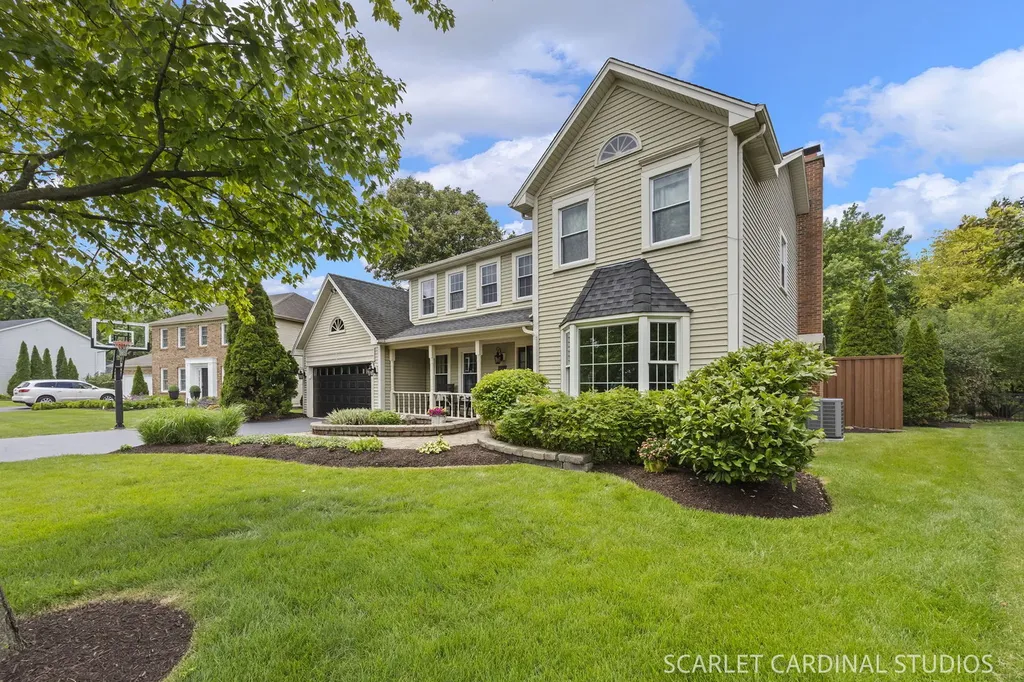 85 Claremont Drive Naperville IL 60540
