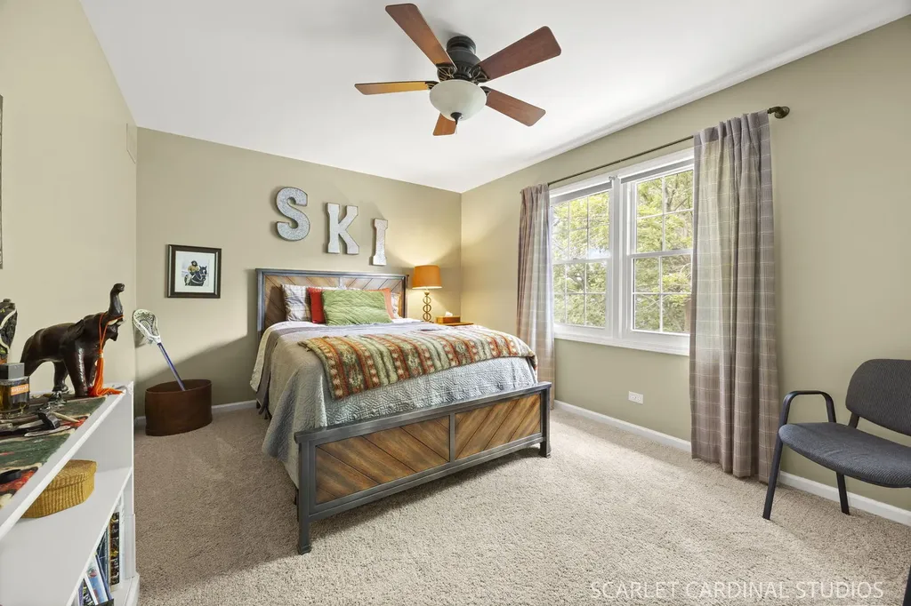 85 Claremont Drive Naperville IL 60540
