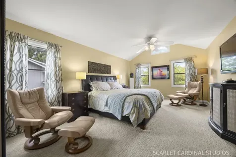 85 Claremont Drive Naperville IL 60540
