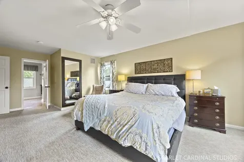 85 Claremont Drive Naperville IL 60540