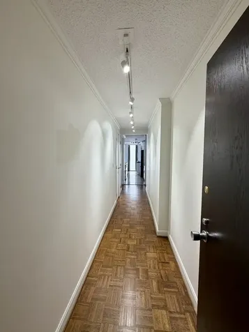 71 East Division Street Chicago IL 60610