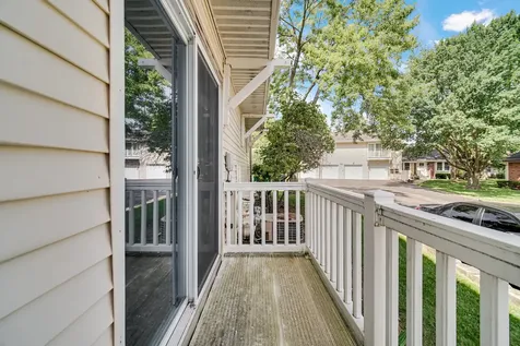 317 Lincoln Court Bloomingdale IL 60108