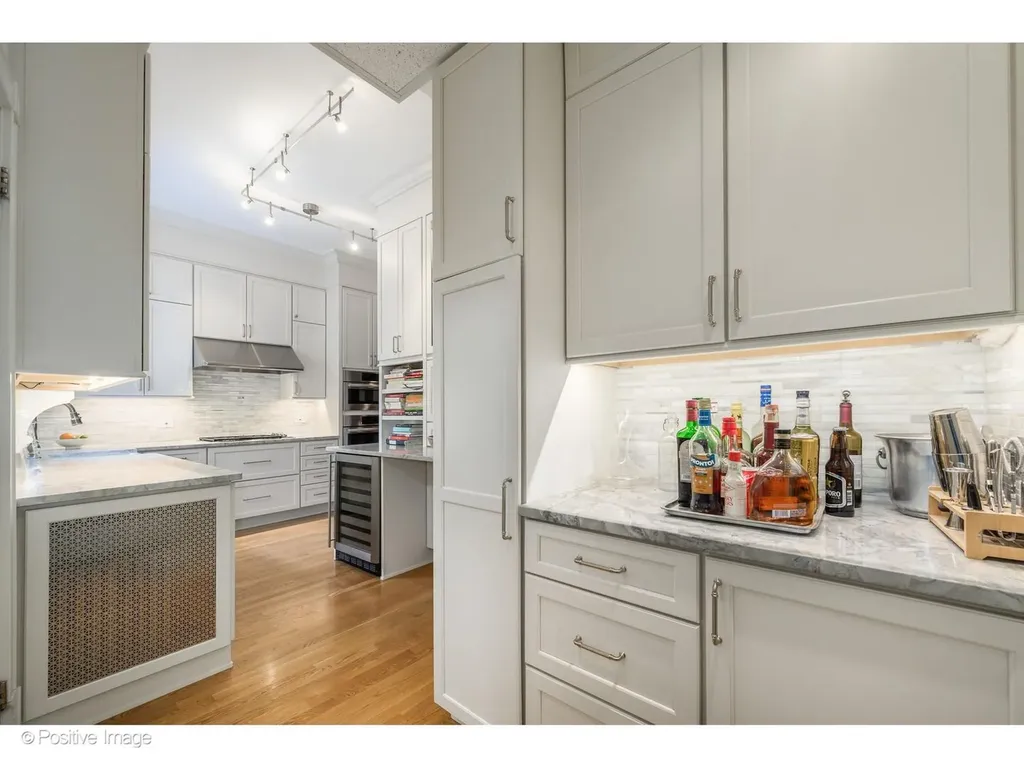 1210 North Astor Street Chicago IL 60610