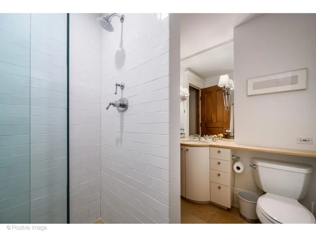 1210 North Astor Street Chicago IL 60610