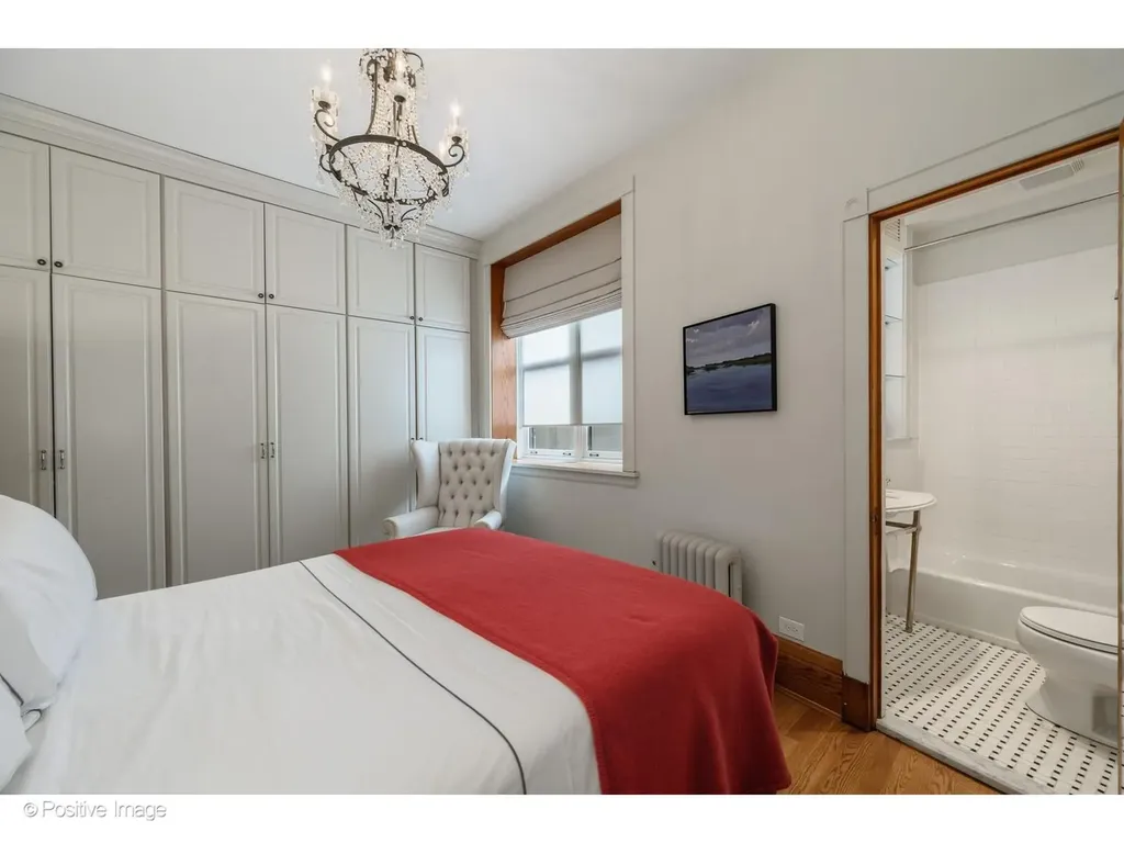1210 North Astor Street Chicago IL 60610