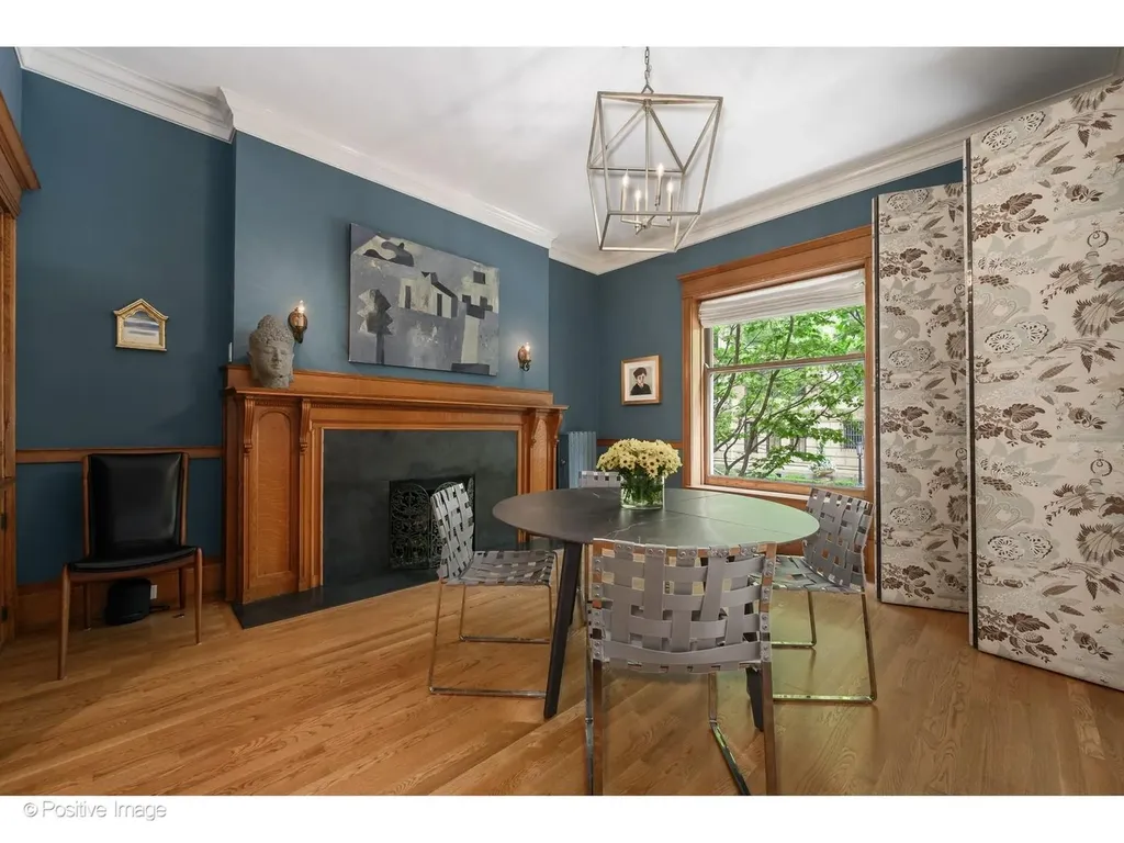 1210 North Astor Street Chicago IL 60610