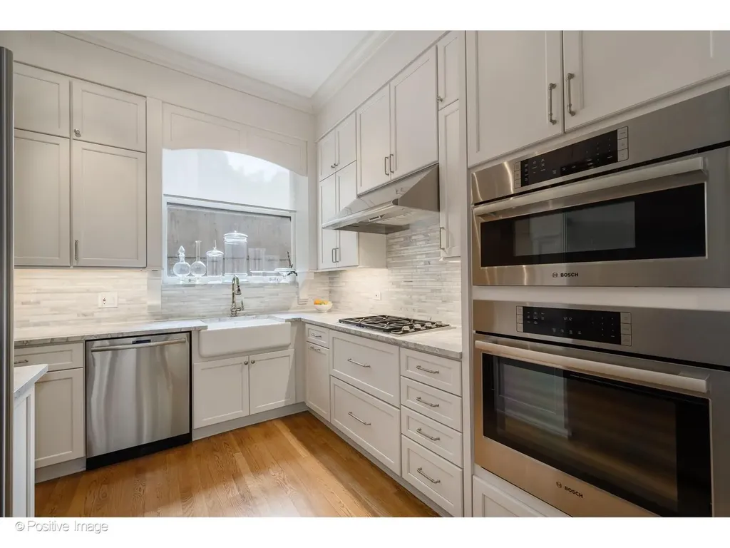 1210 North Astor Street Chicago IL 60610