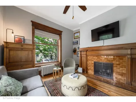 1210 North Astor Street Chicago IL 60610