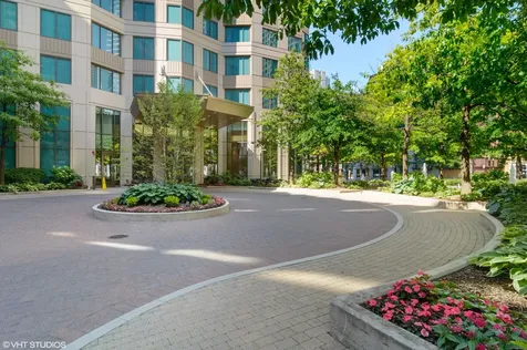 400 North La Salle Drive Chicago IL 60654