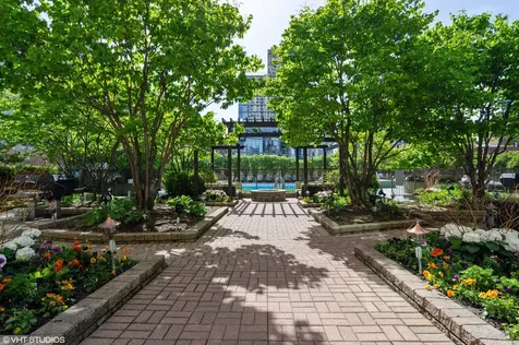 400 North La Salle Drive Chicago IL 60654